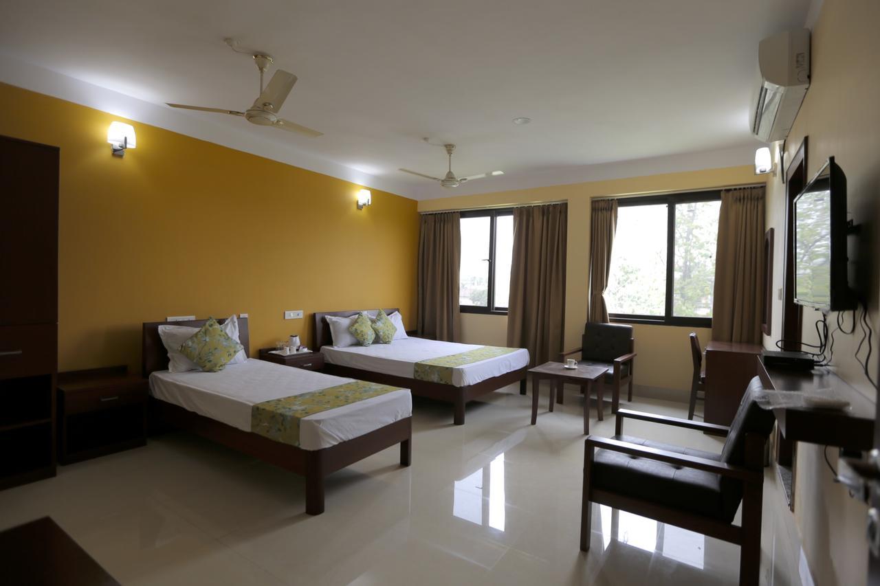 Yaksha Holiday Home Siliguri Ngoại thất bức ảnh